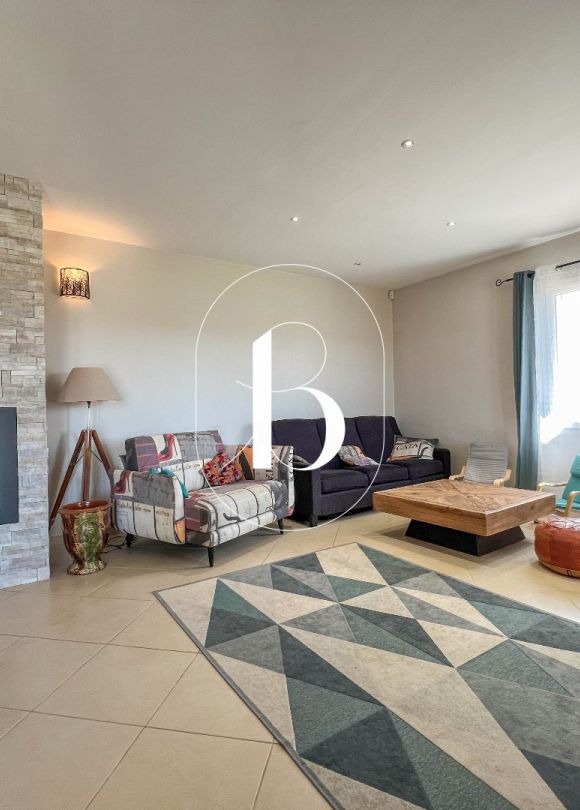 sale Villa Goudargues