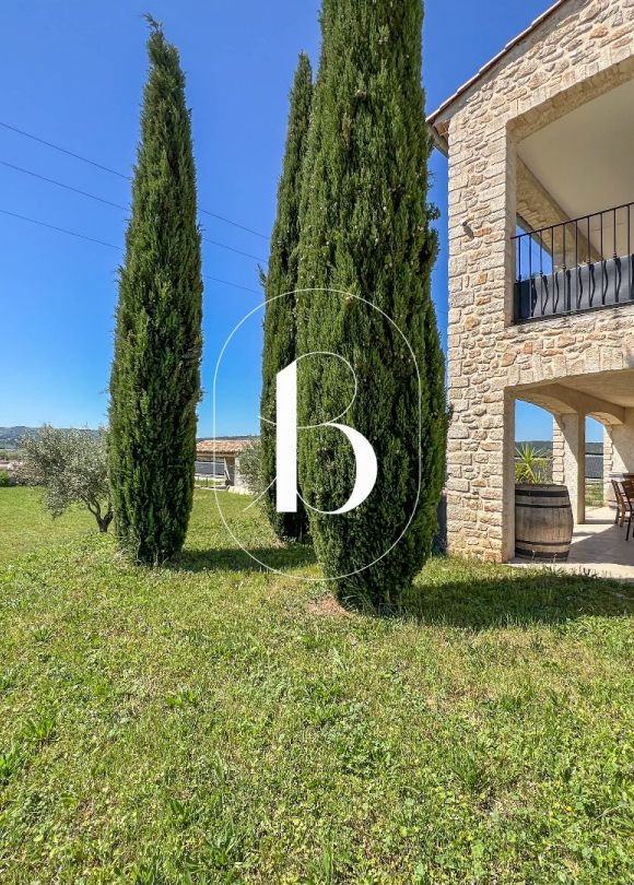 sale Villa Goudargues