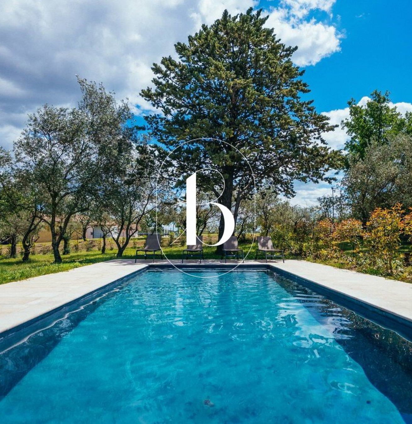 sale Villa Uzes
