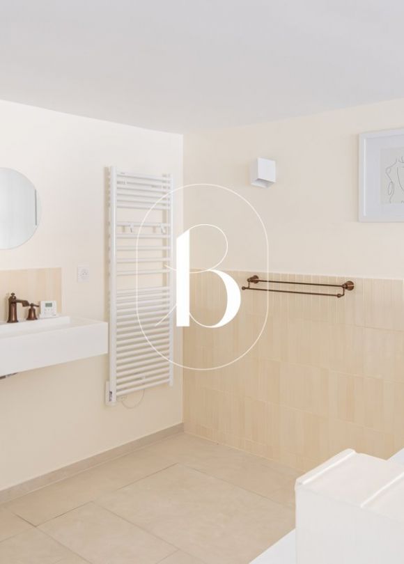 sale Villa Uzes