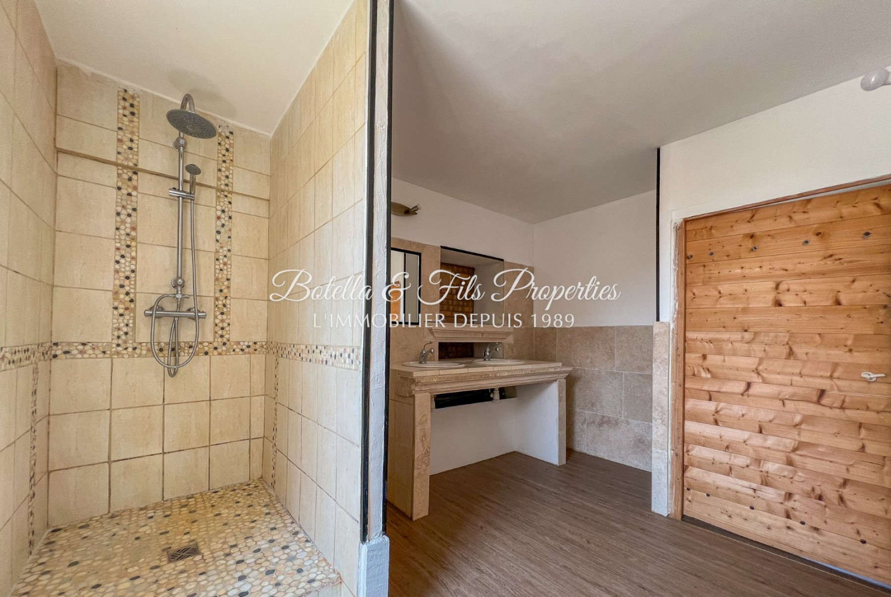 vente Maison de village Uzes