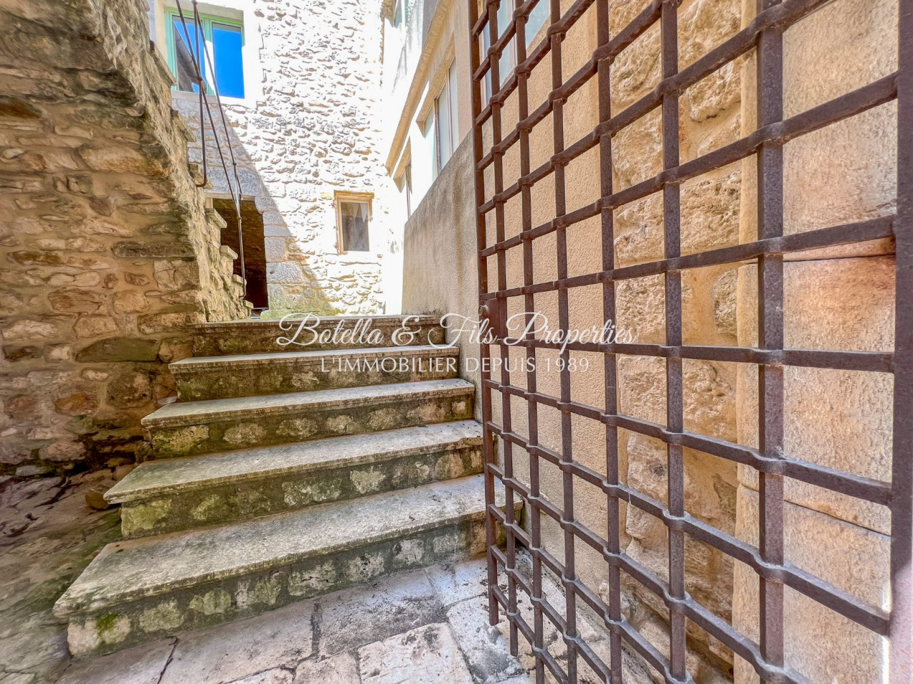 vente Maison de village Uzes
