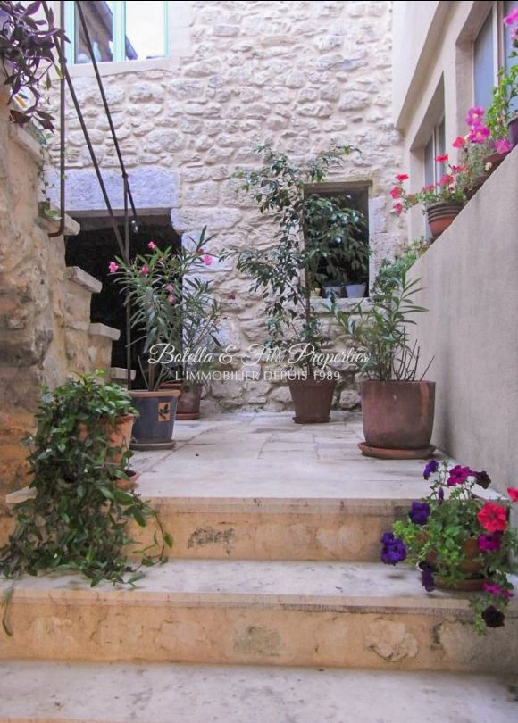 sale Maison de village Uzes
