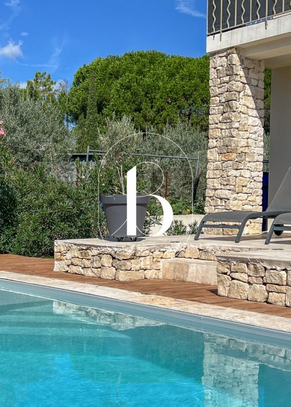 sale Villa Goudargues