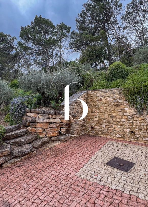 sale Villa Goudargues