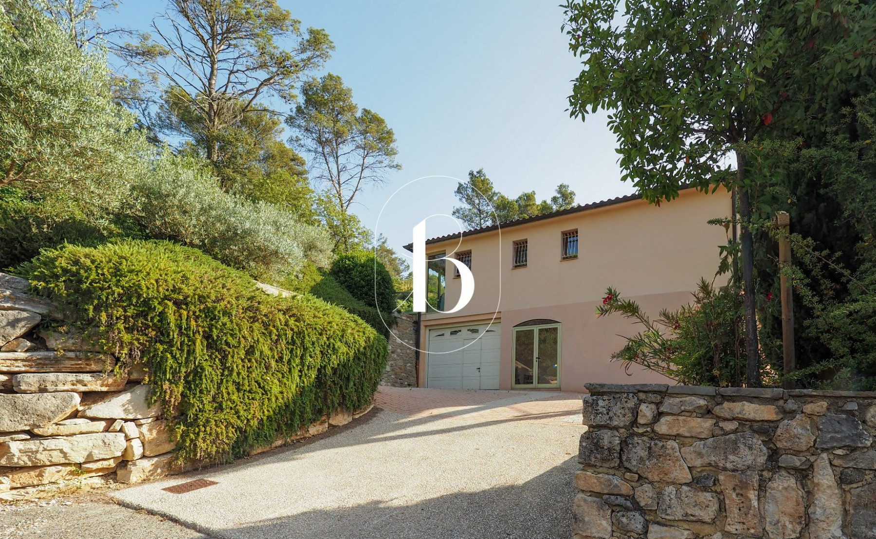 sale Villa Goudargues