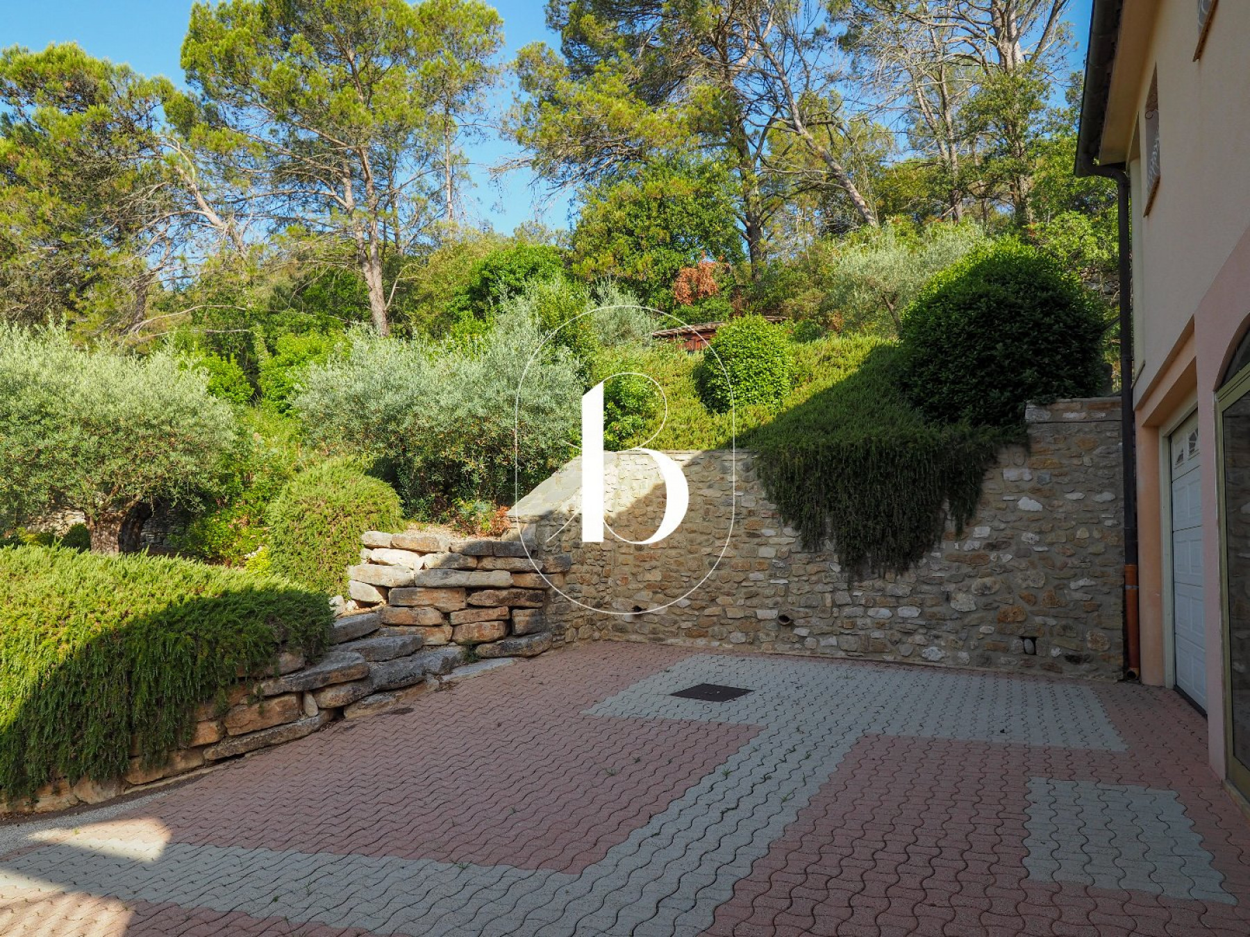 sale Villa Goudargues