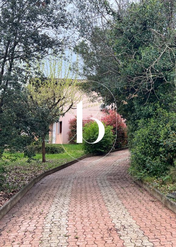 sale Villa Goudargues