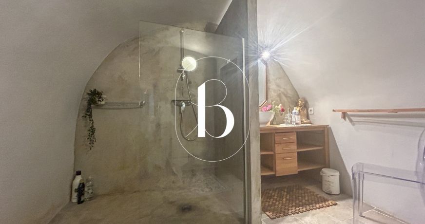 vente Maison de village Uzes