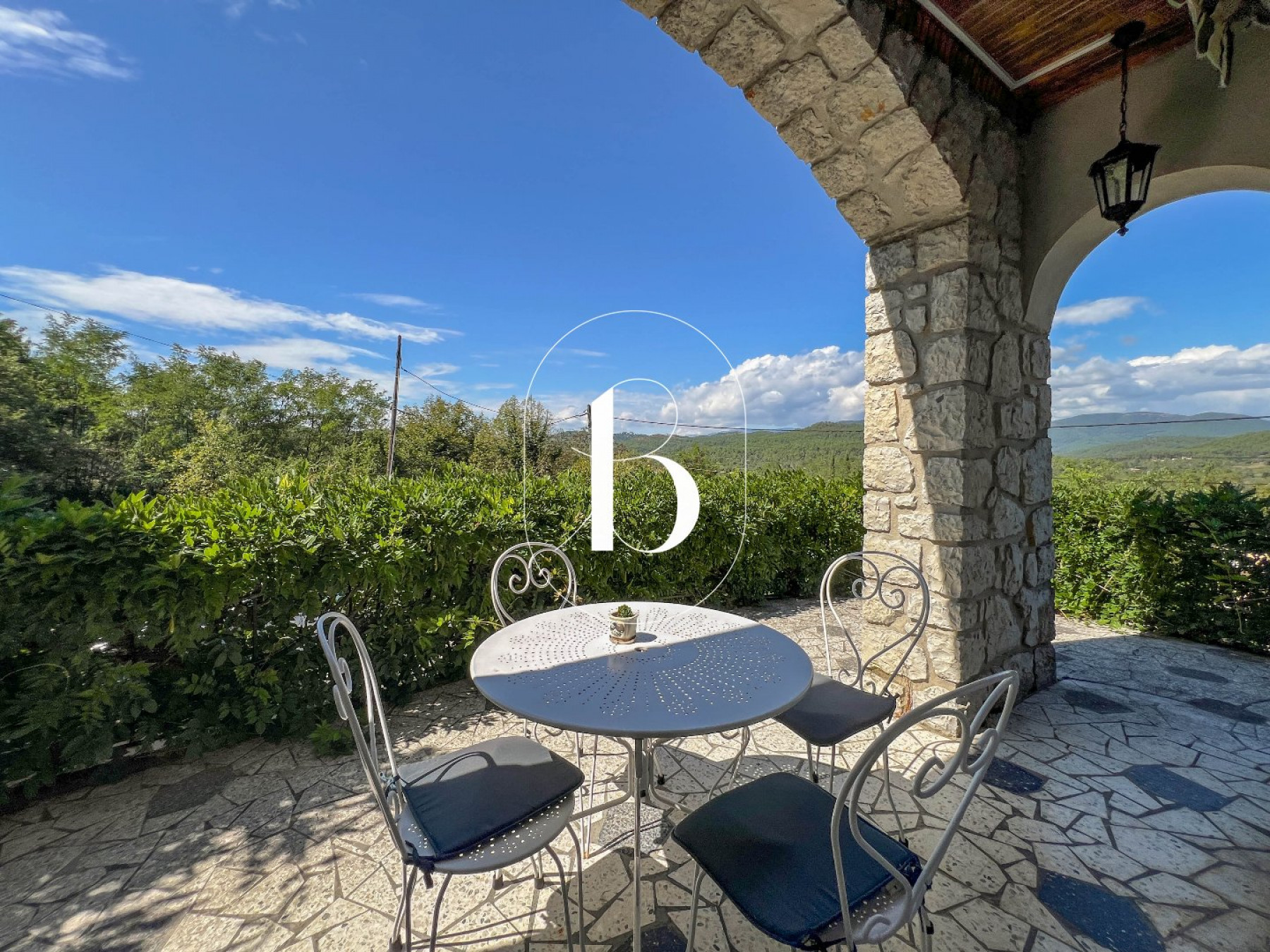 vente Villa Gagnieres