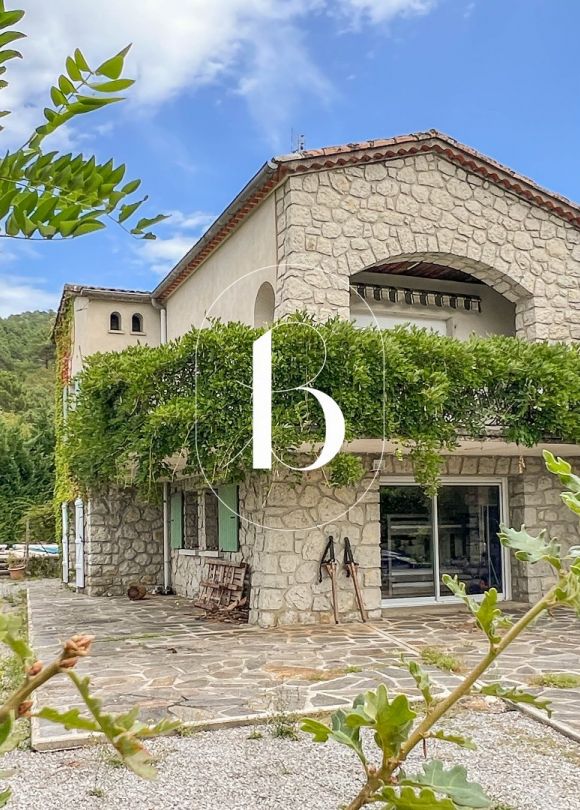 sale Villa Gagnieres