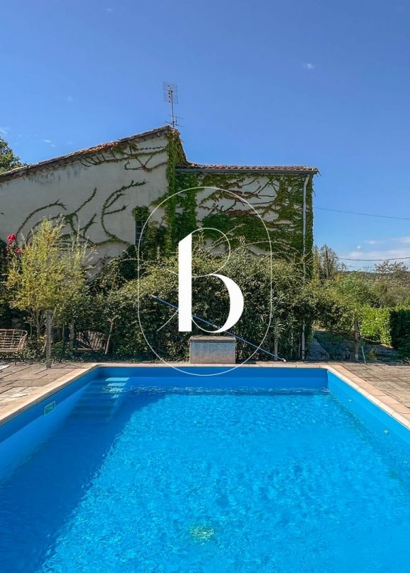 sale Villa Gagnieres