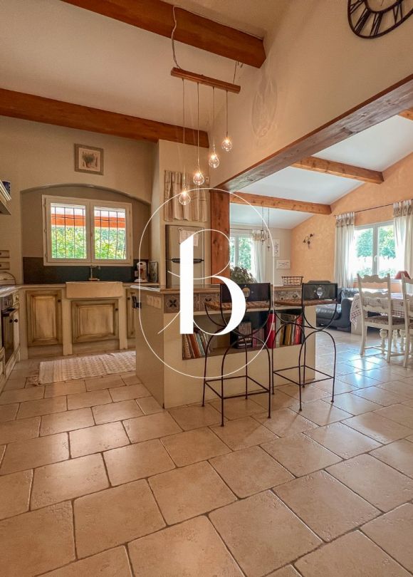 sale Villa Goudargues