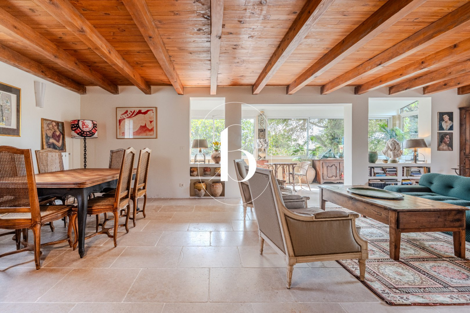 sale Villa Uzes
