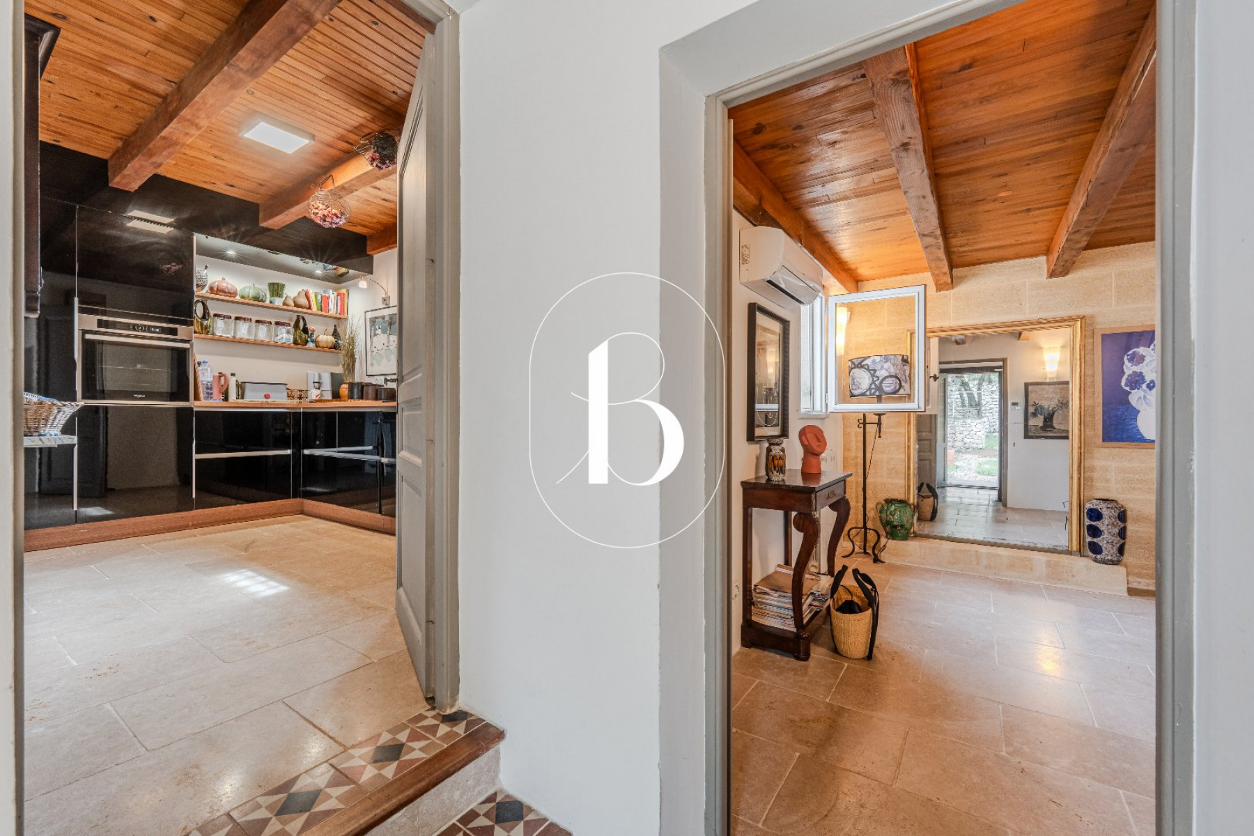 sale Villa Uzes