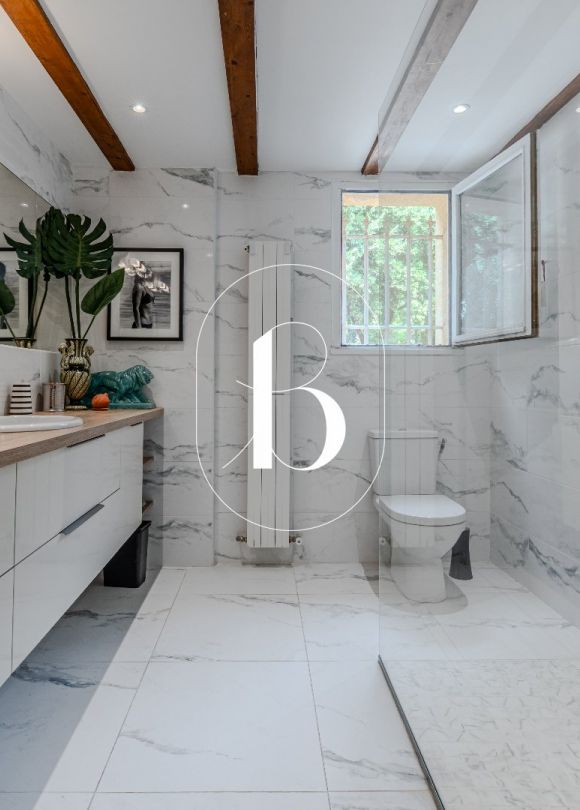 sale Villa Uzes