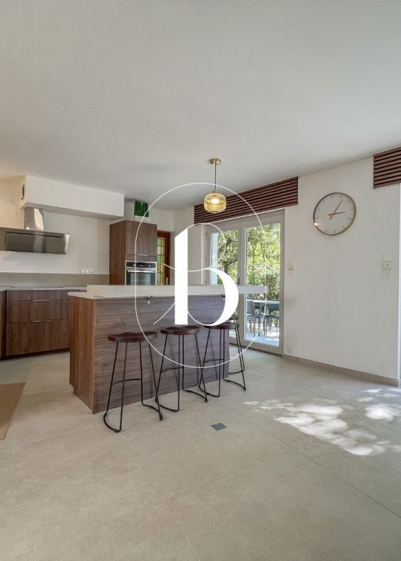 vente Villa Cornillon
