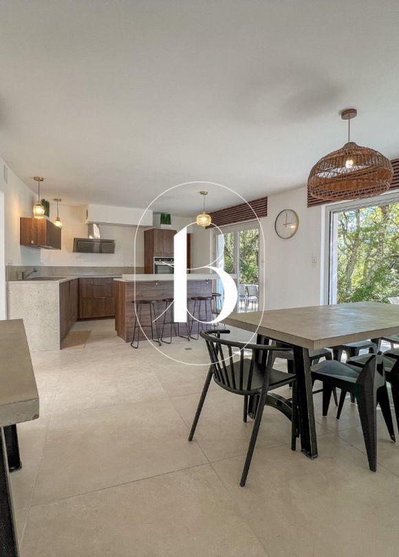 vente Villa Cornillon