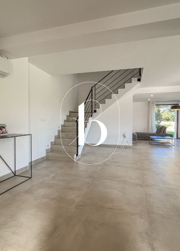 sale Maison contemporaine Uzes