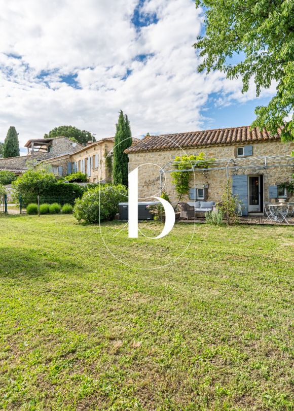 sale Mas Uzes