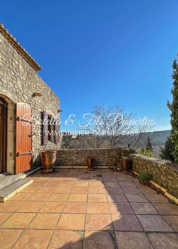 vente Mas La Roque Sur Ceze