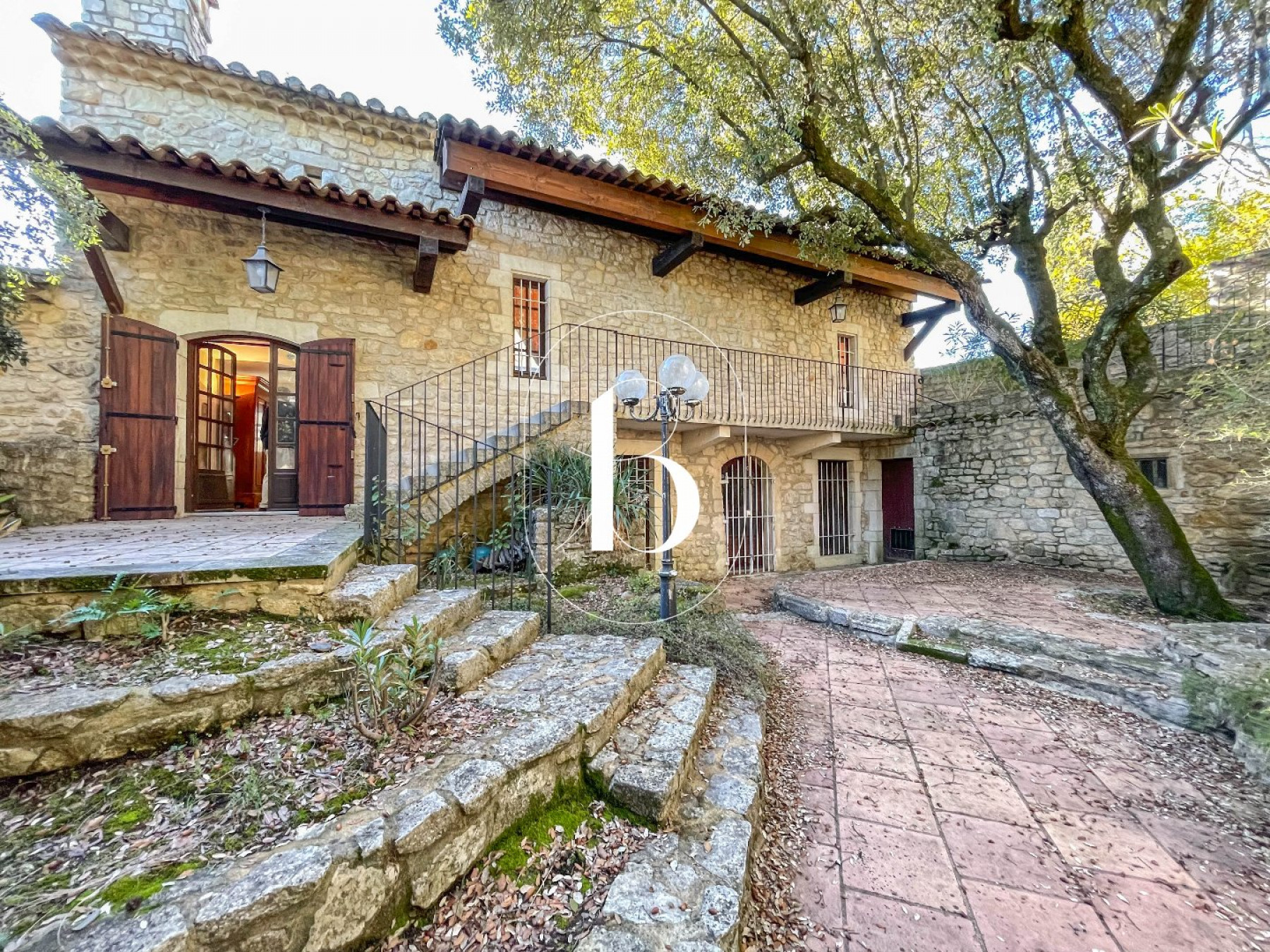 vente Mas La Roque Sur Ceze
