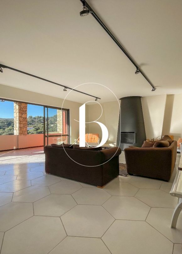 vente Mas La Roque Sur Ceze