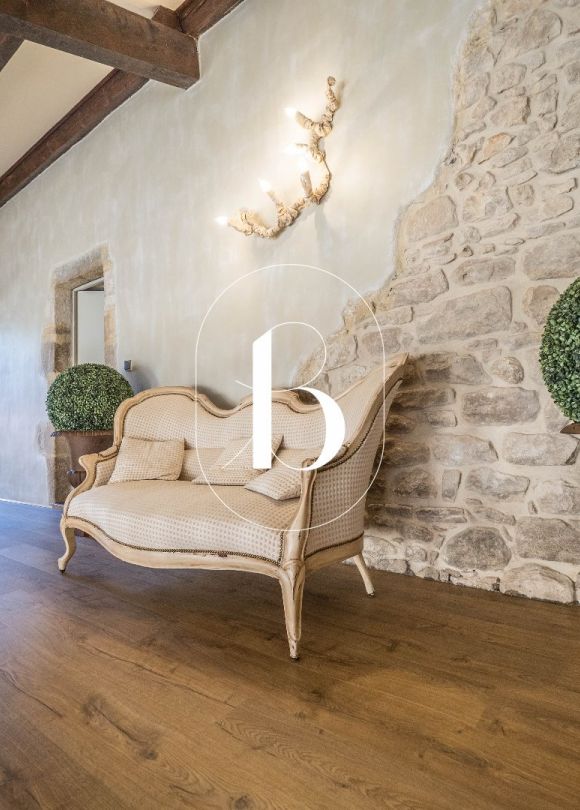 sale Maison de village Saint Laurent De Carnols