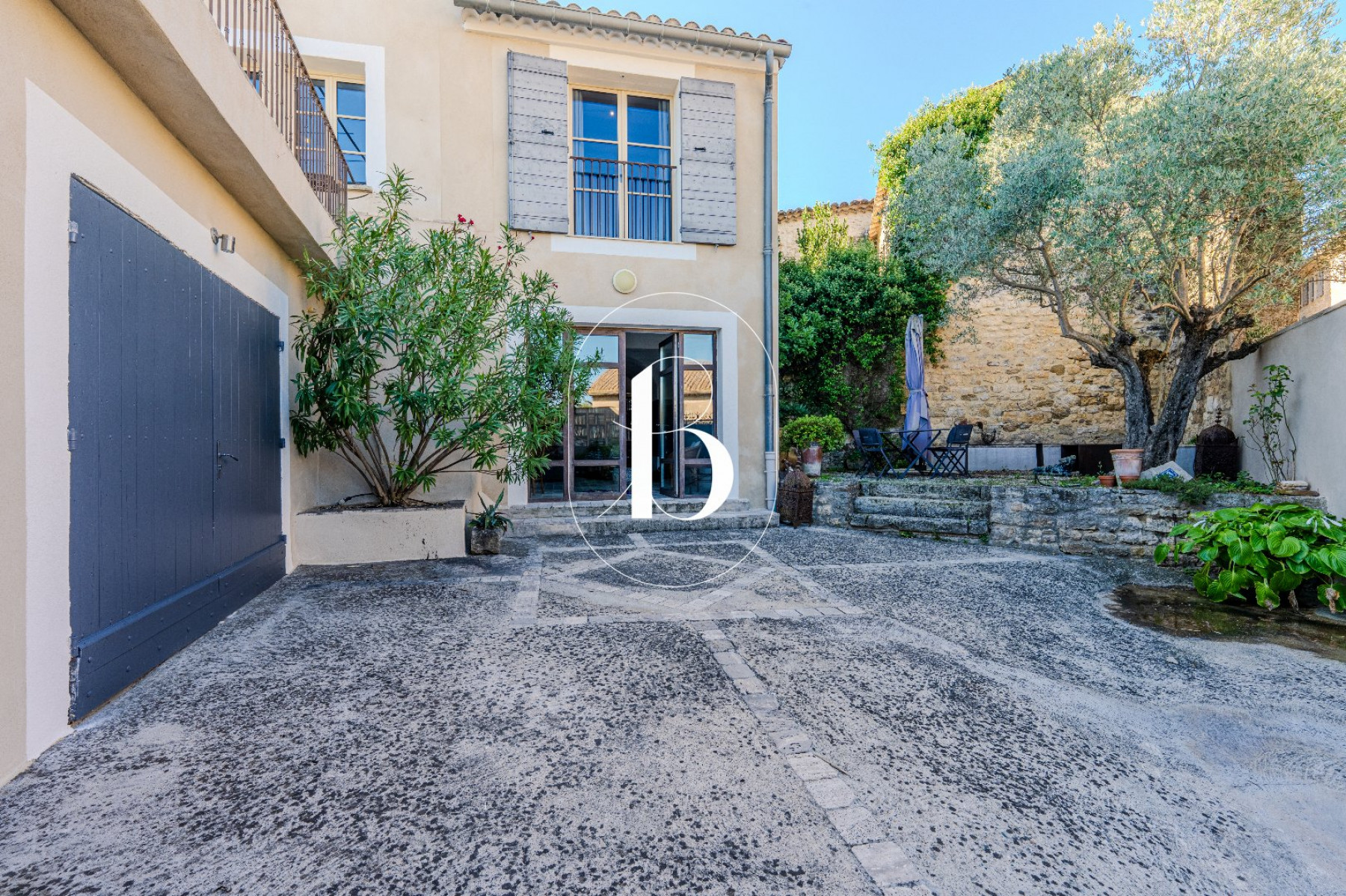 vente Maison de village Uzes
