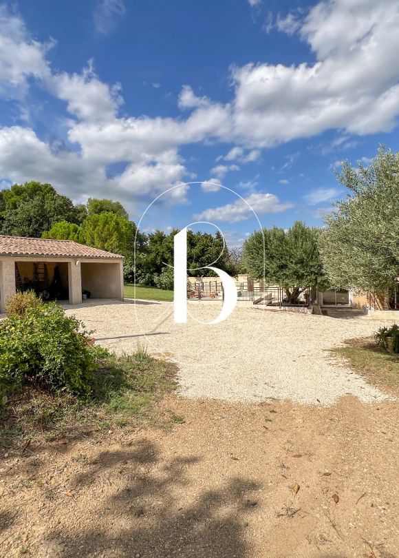 vente Mas Saint Paulet De Caisson