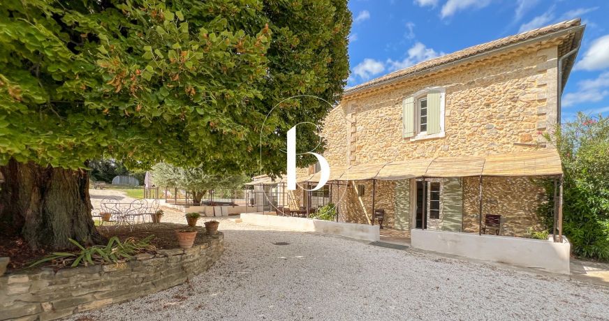 vente Mas Saint Paulet De Caisson