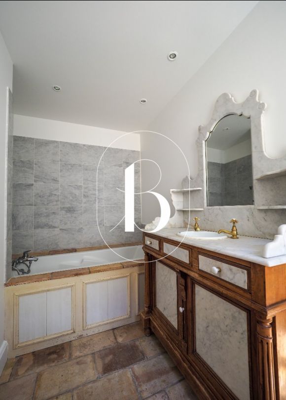 vente Maison de ville Uzes