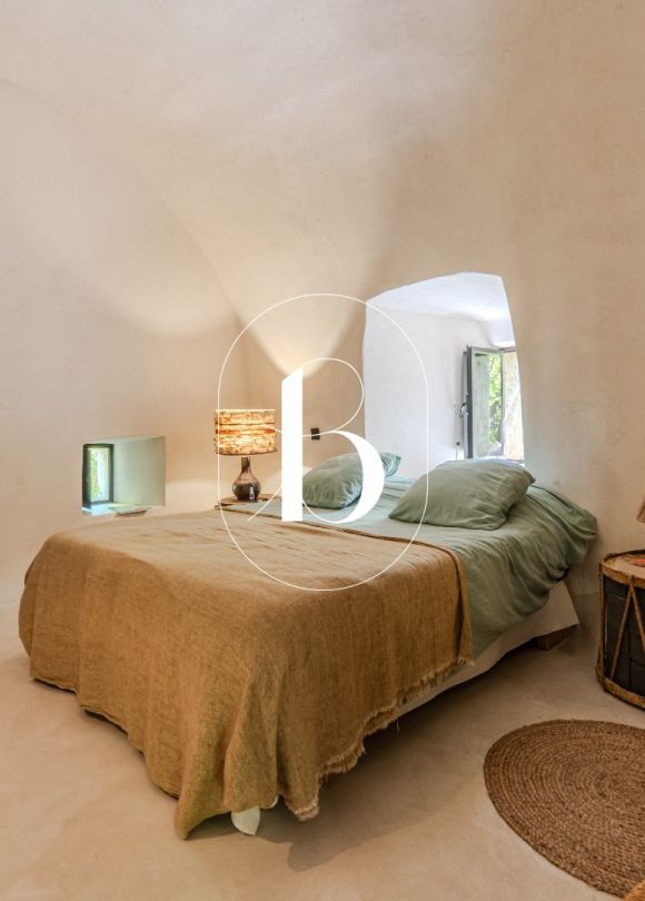 sale Château Aubenas