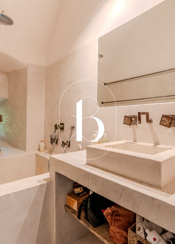 sale Château Aubenas