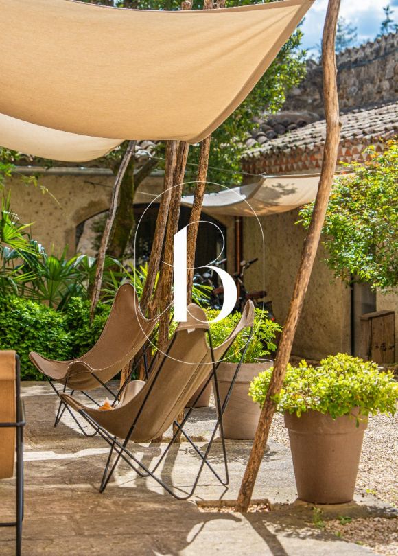 sale Château Aubenas