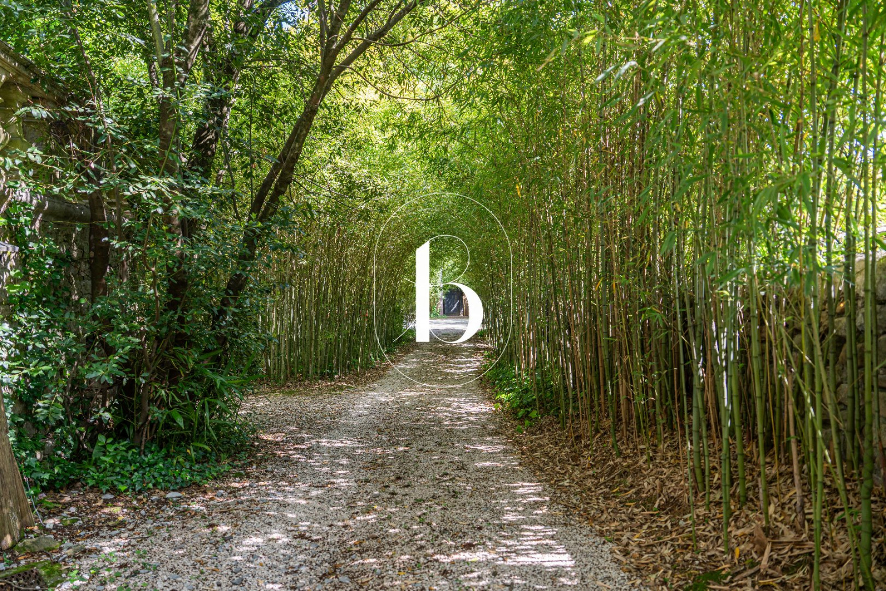 sale Château Aubenas