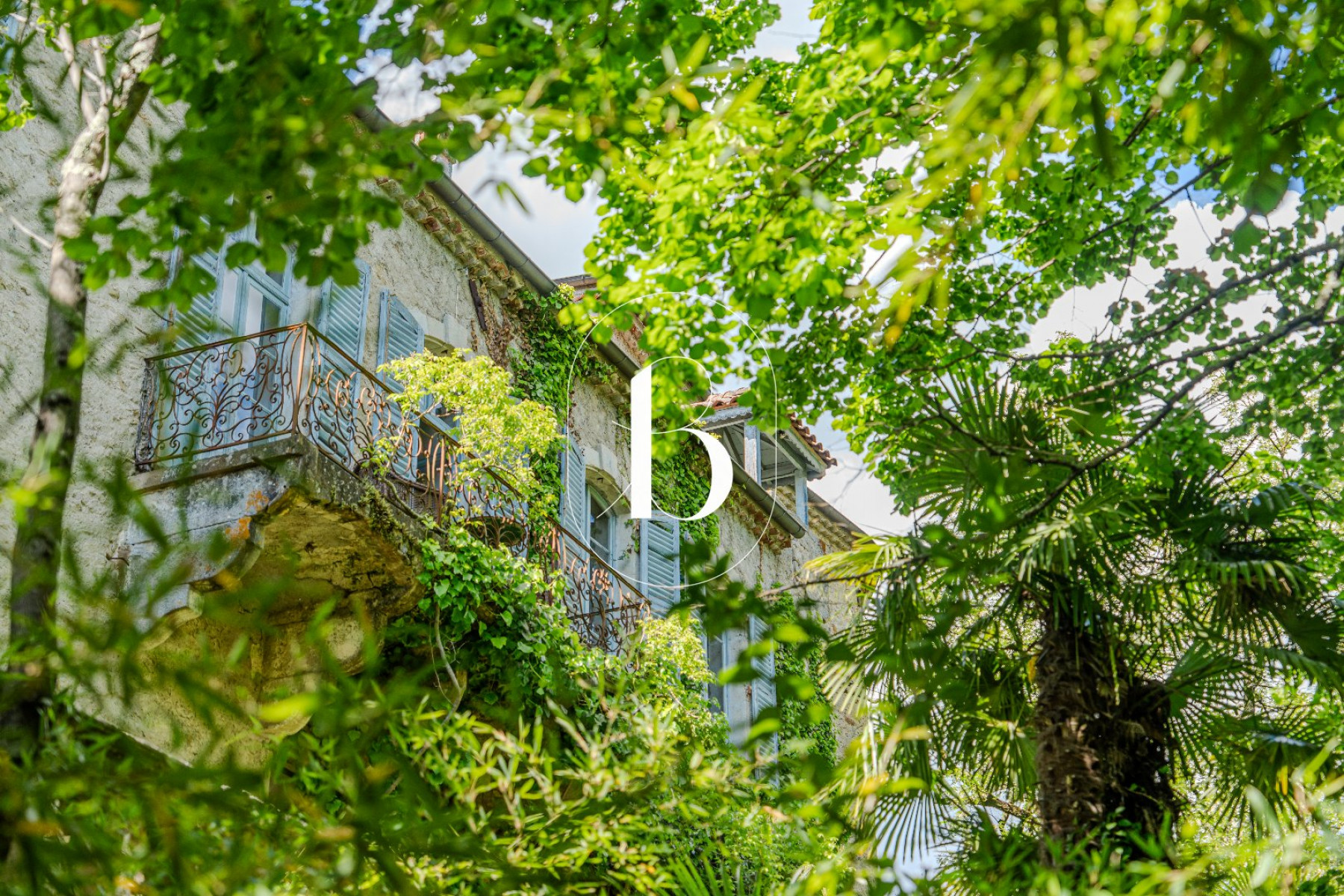 sale Château Aubenas