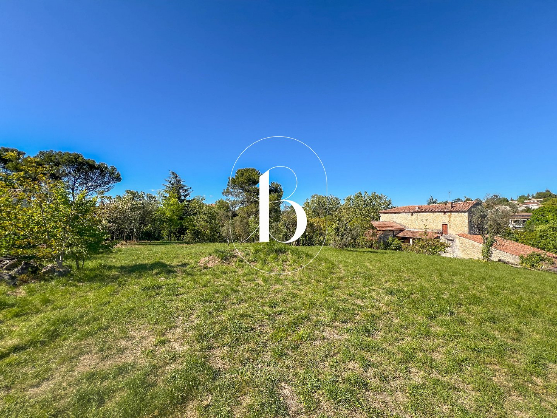 sale Terrain constructible Barjac