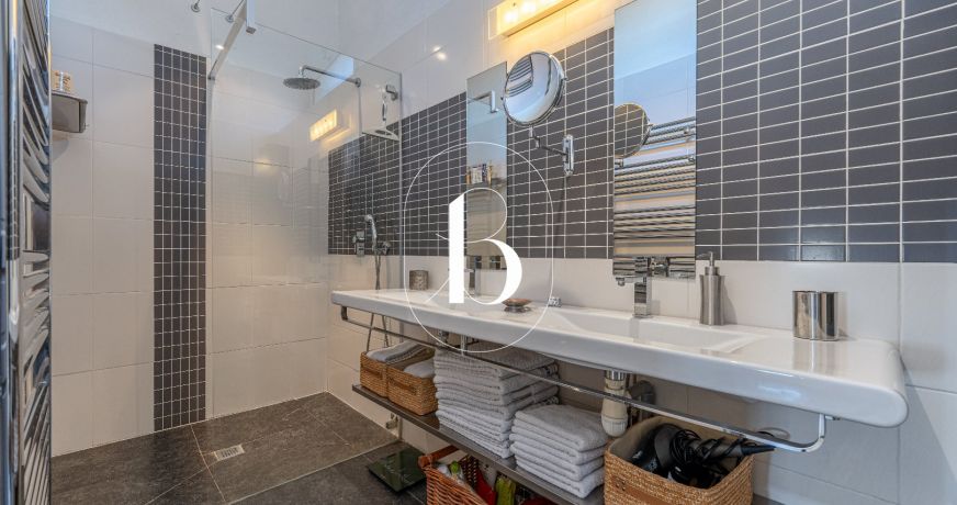 vente Maison de village Uzes