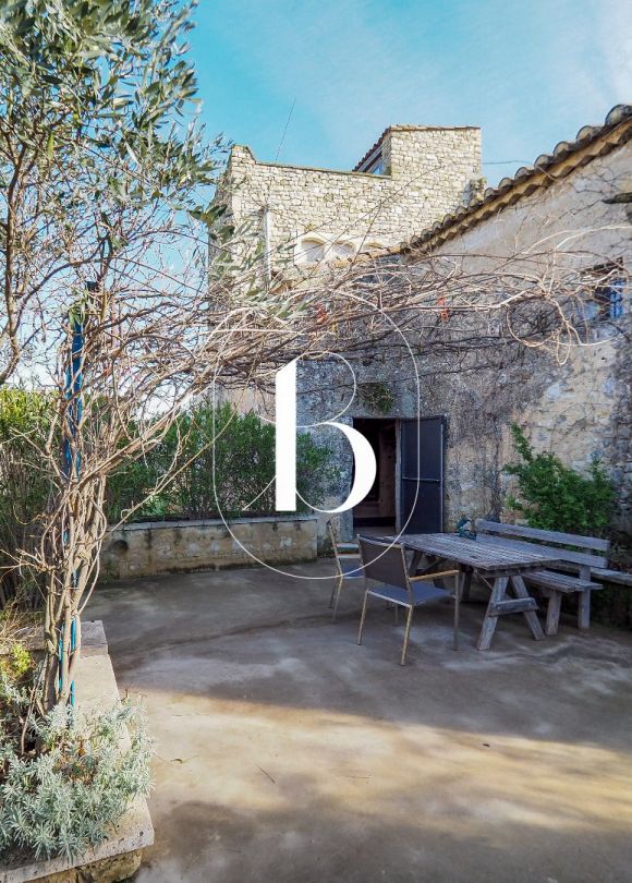 vente Maison de village Uzes