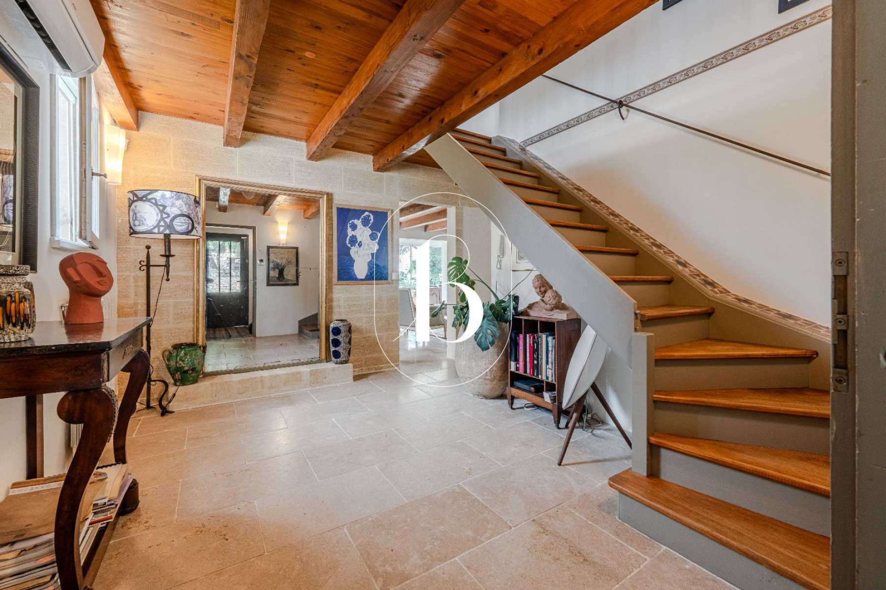 sale Villa Uzes