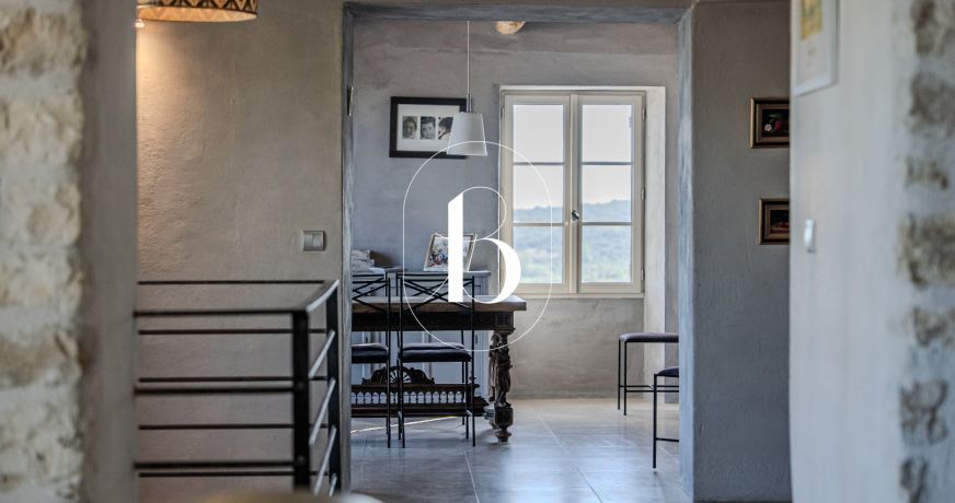 vente Maison de village Uzes