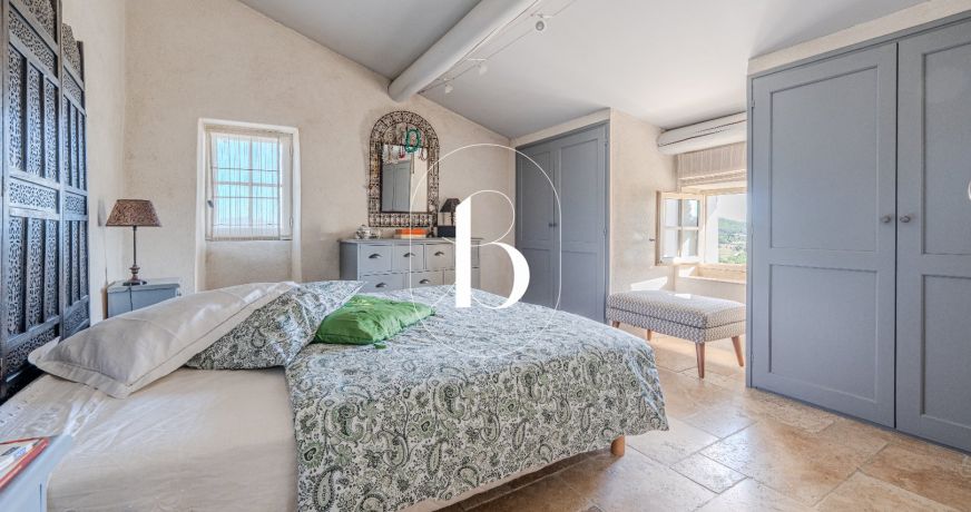 vente Maison de village Uzes