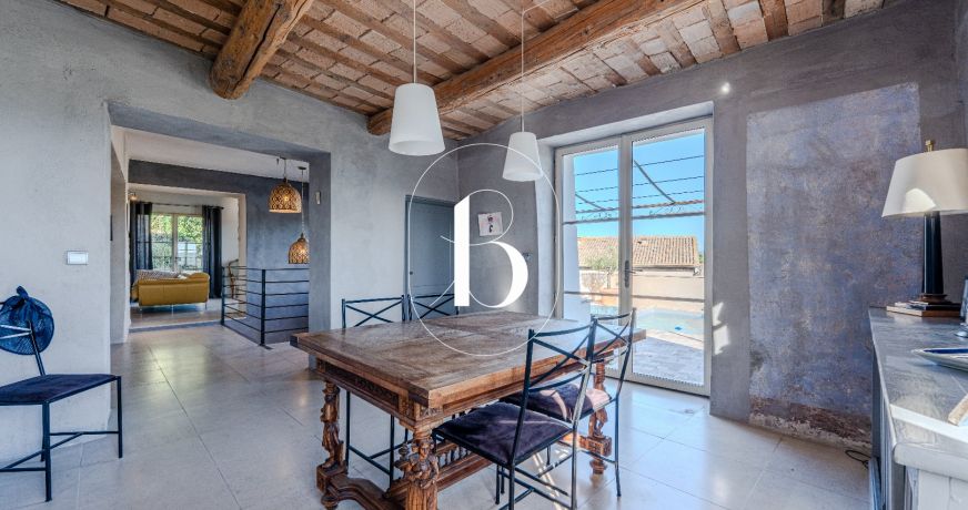 vente Maison de village Uzes