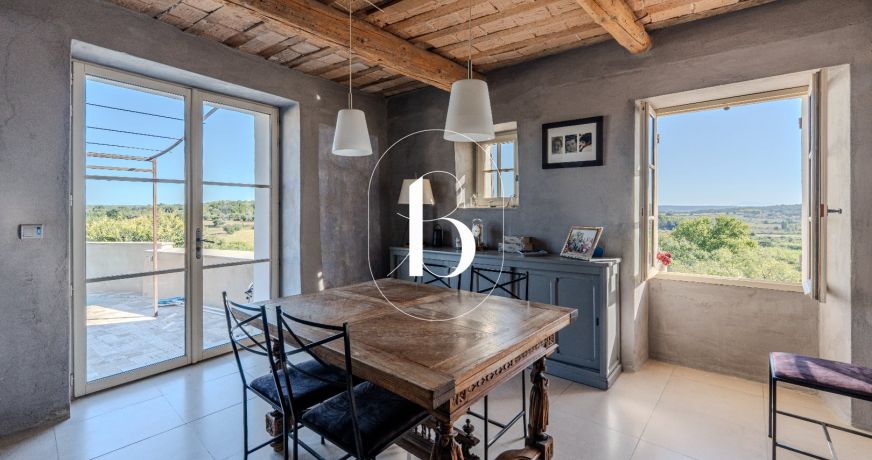 vente Maison de village Uzes
