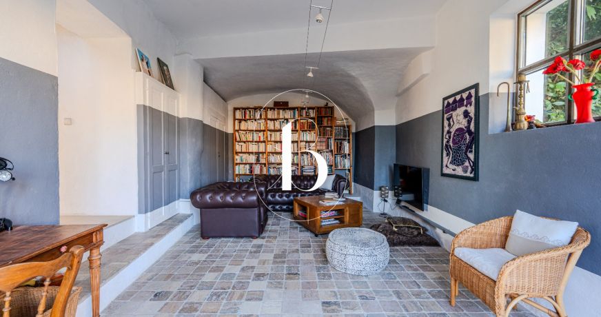 vente Maison de village Uzes