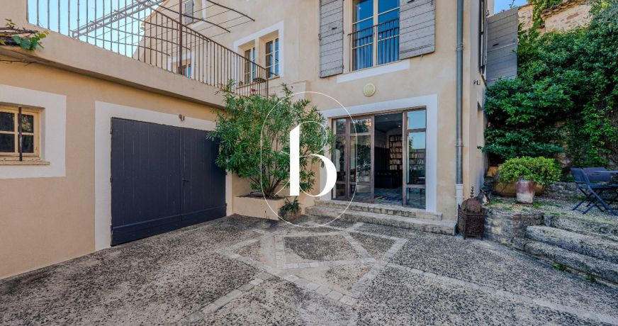 vente Maison de village Uzes
