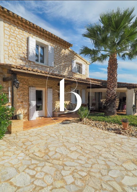 vente Mas Saint Victor La Coste