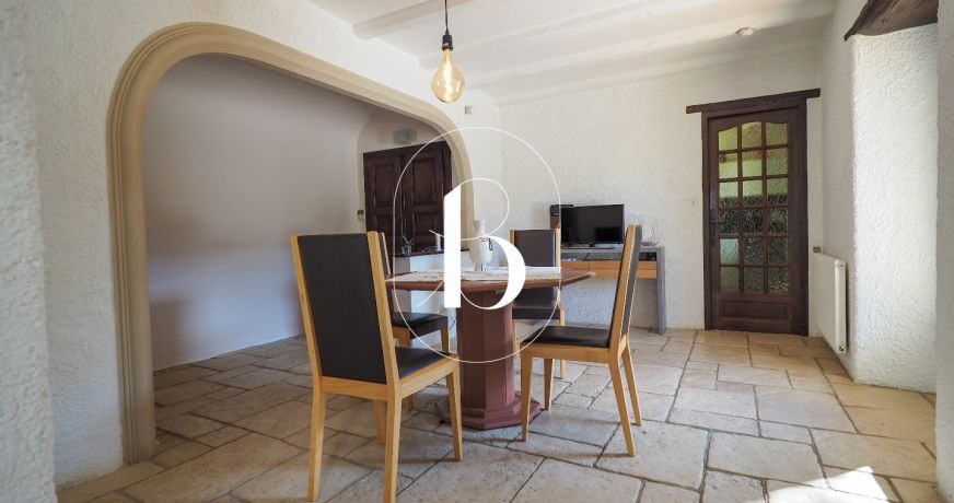 vente Mas Saint Victor La Coste