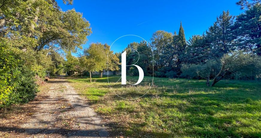 vente Terrain constructible Uzes